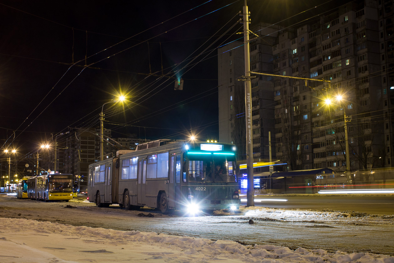 Киев, Киев-12.03 № 4022