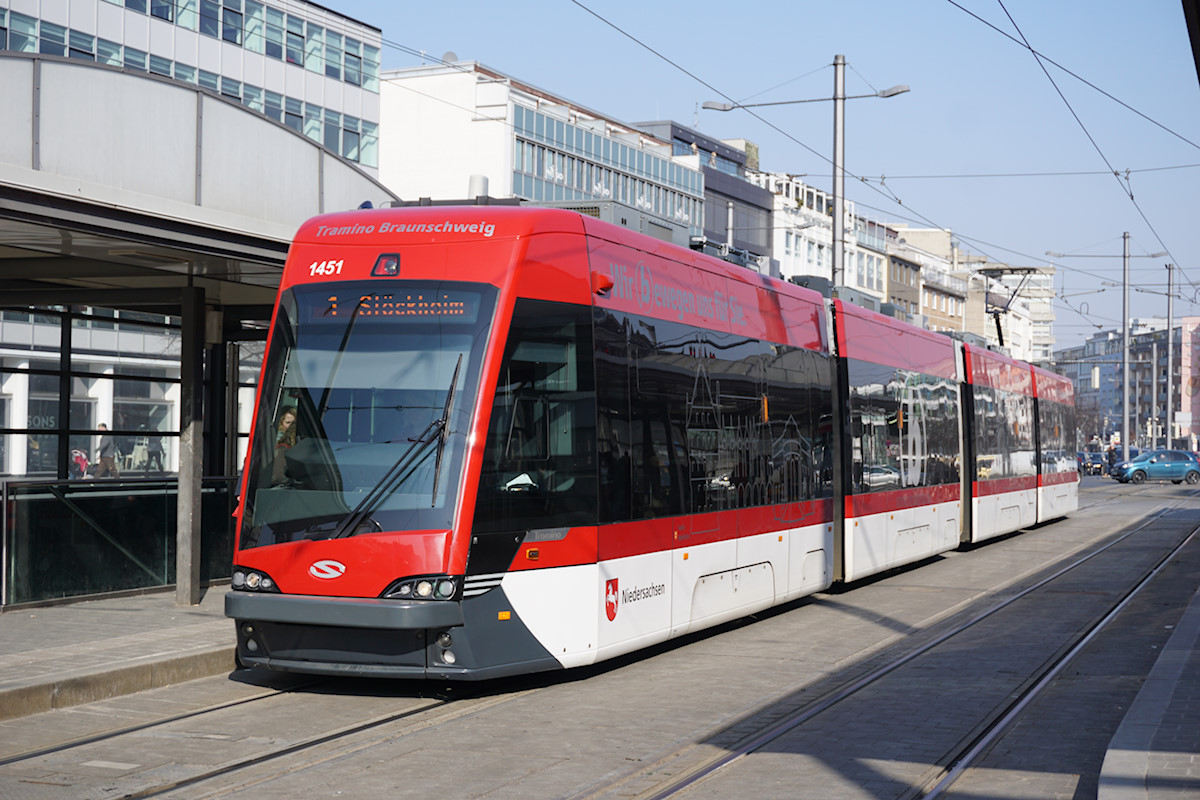 Braunschweig, Solaris Tramino S110b Nr. 1451