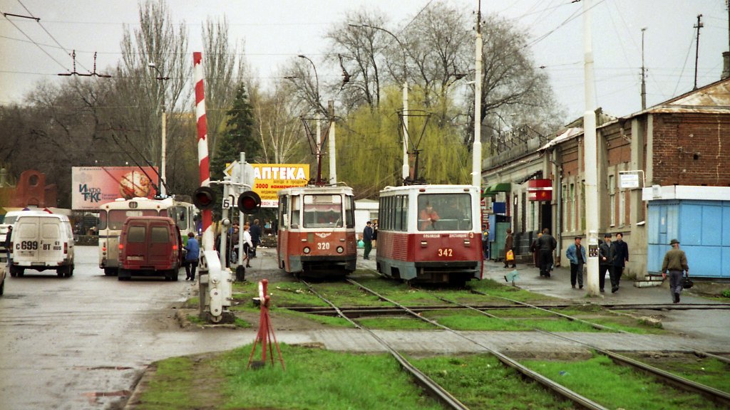 Таганрог, 71-605 (КТМ-5М3) № 320; Таганрог, 71-605 (КТМ-5М3) № 342