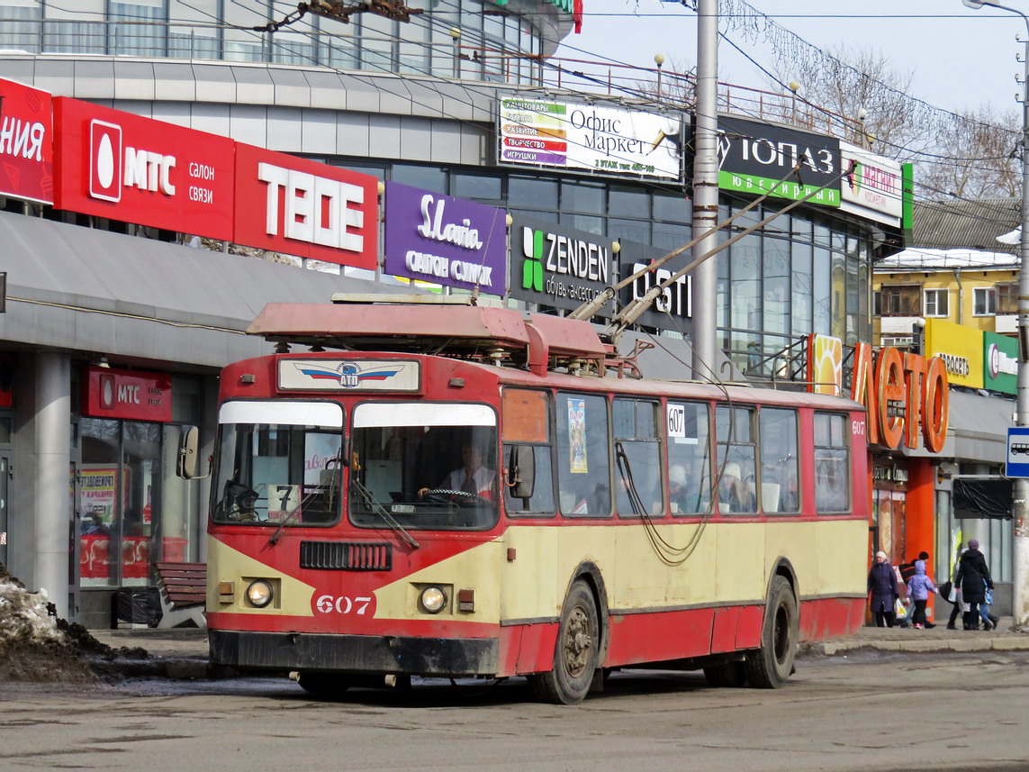 Киров, ЗиУ-682 КР Иваново № 607