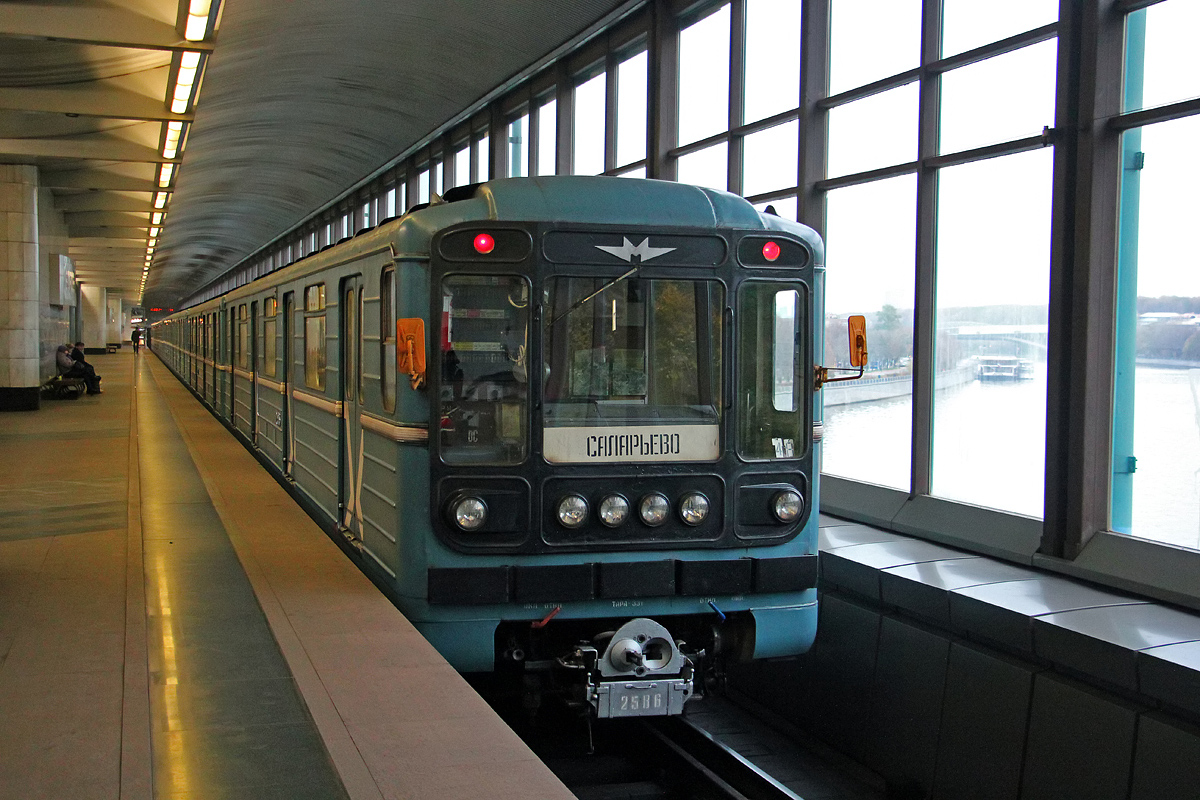 Москва, 81-717.5М (МВМ) № 2586