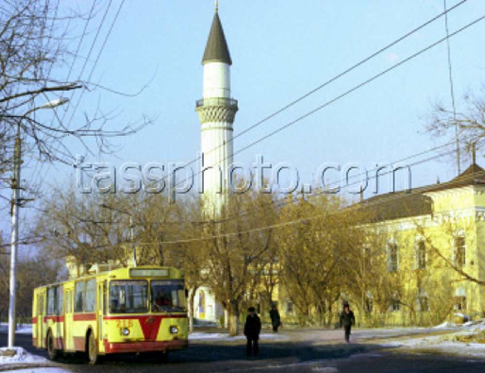 Orenburg, ZiU-682B № 218; Orenburg — Historical photos