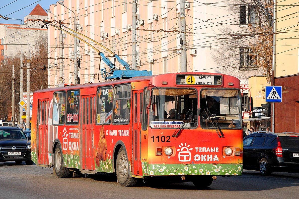 Брянск, ЗиУ-682Г-016 (012) № 1102