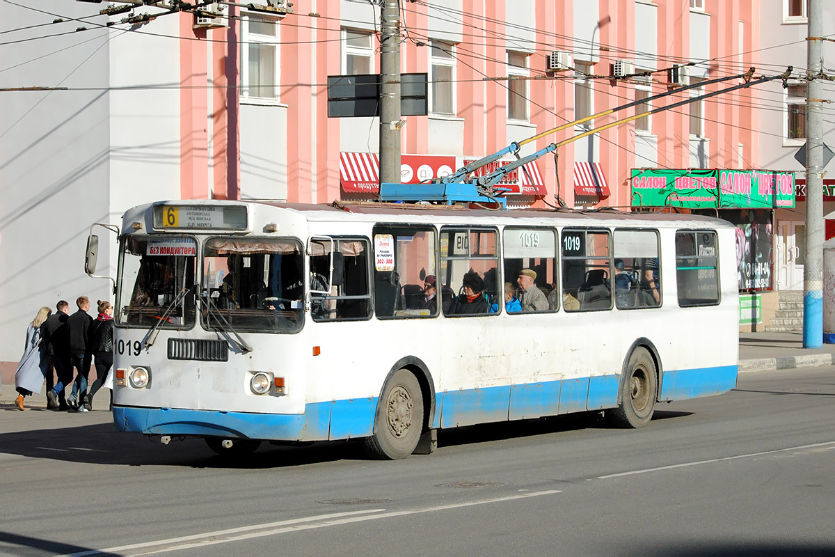 Bryansk, ZiU-682G-016 (012) Br. 1019