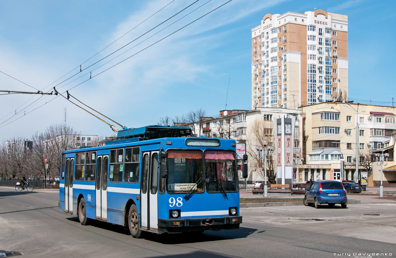 Полтава, ЮМЗ Т2 № 98