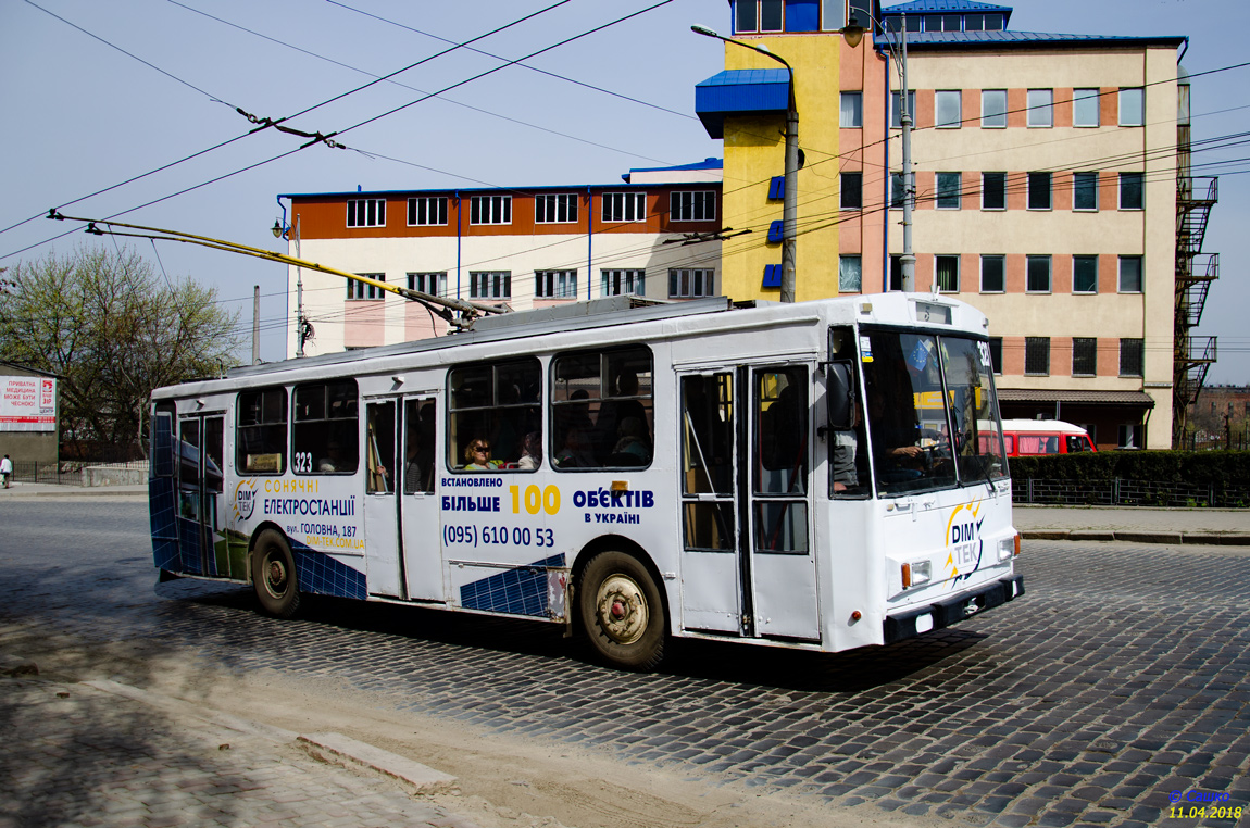 Черновцы, Škoda 14Tr89/6 № 323