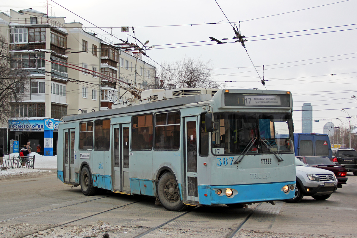 Екатеринбург, ЗиУ-682Г-016.03 № 387