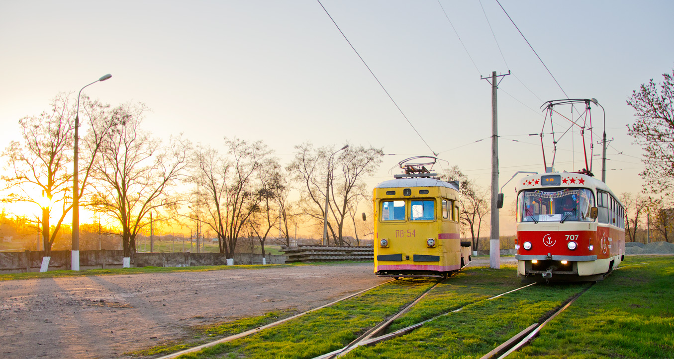 Мариуполь, МТВ-82 № ПВ-54; Мариуполь, Tatra T3SUCS № 707