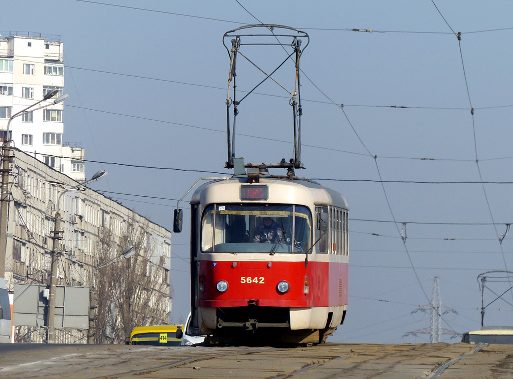 Киев, Tatra T3SUCS № 5642