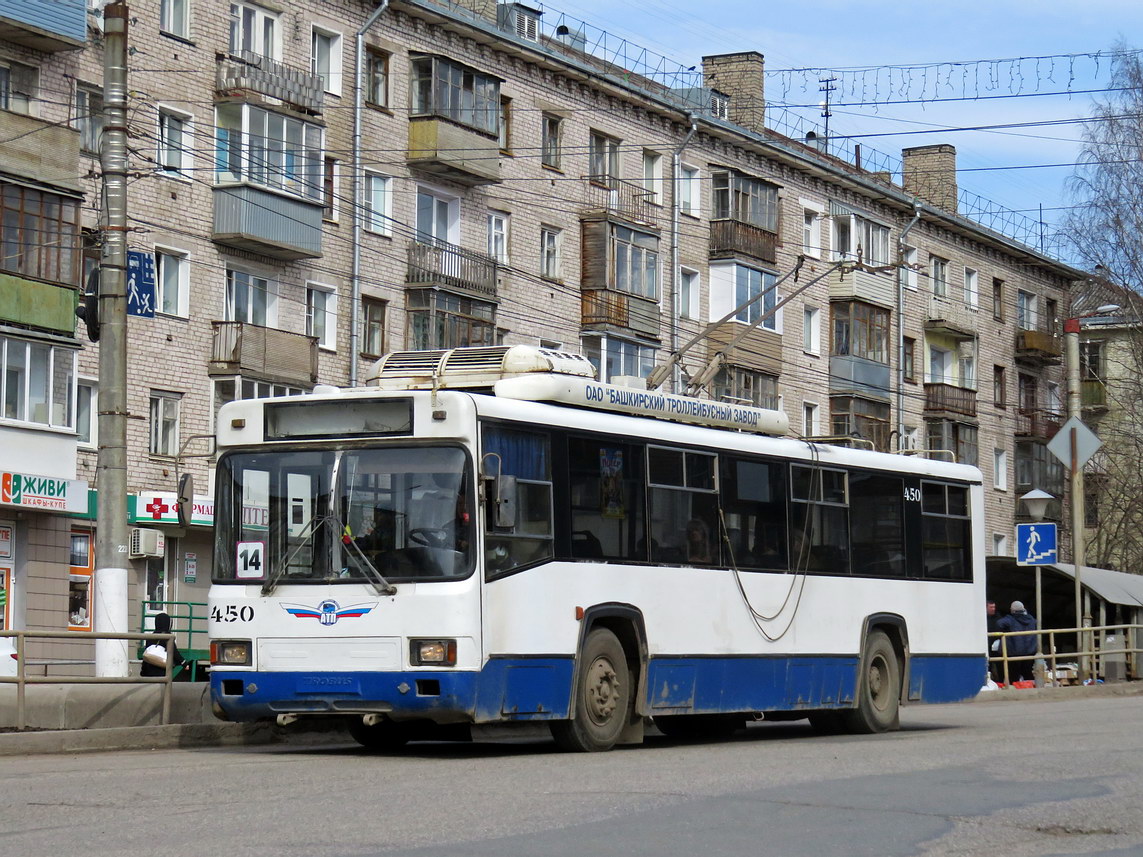 Киров, БТЗ-52764Р № 450
