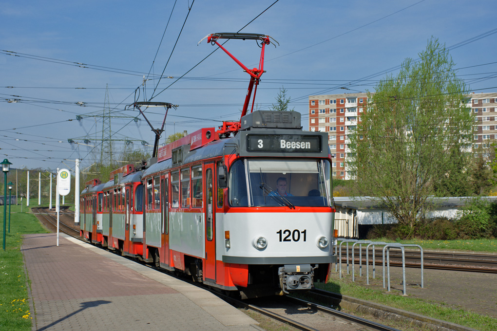 Halle, Tatra T4DC Br. 1201