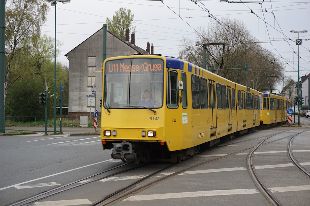 Essen – Mülheim an der Ruhr, Duewag B80C # 5142