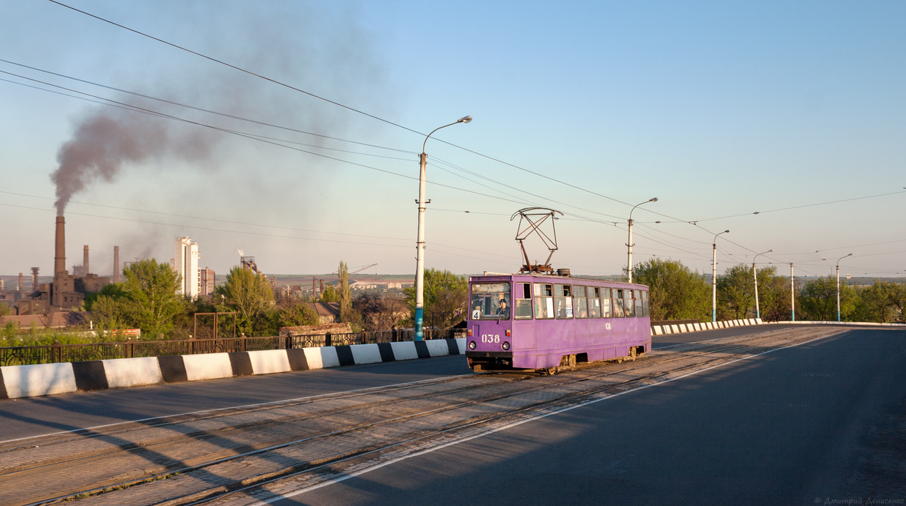 Енакиево, 71-605 (КТМ-5М3) № 038