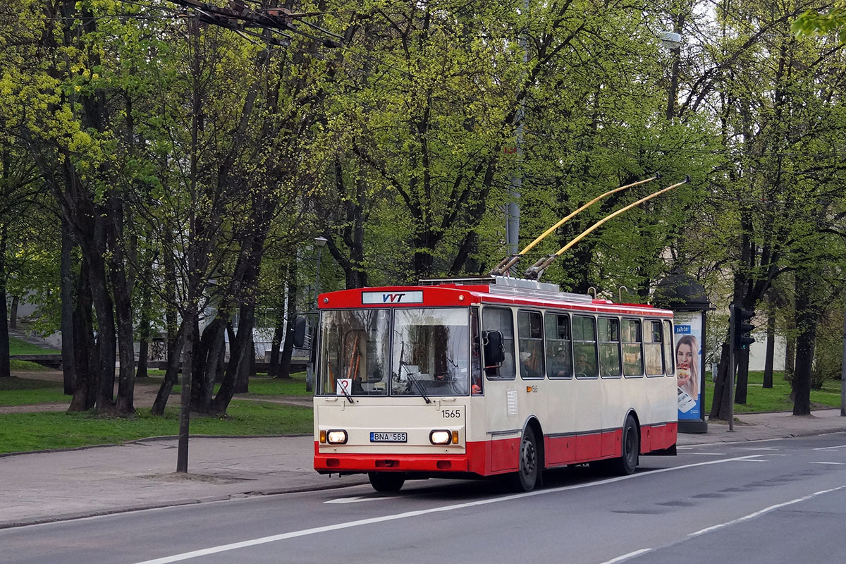 Вильнюс, Škoda 14Tr11/6 № 1565