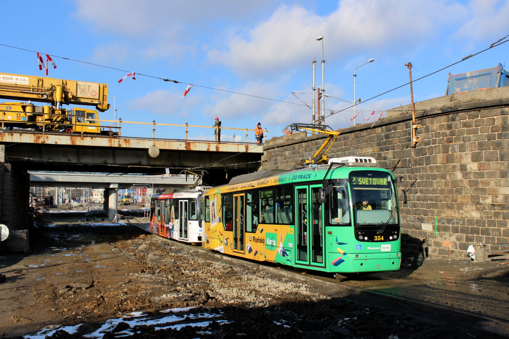 Plzeň, Vario LF+ № 354; Plzeň, Vario LF+ № 355