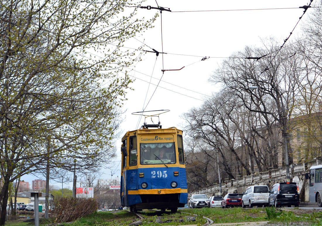 Владивосток, 71-605 (КТМ-5М3) № 295 Владивосток, 71-605 (КТМ-5М3) № 295