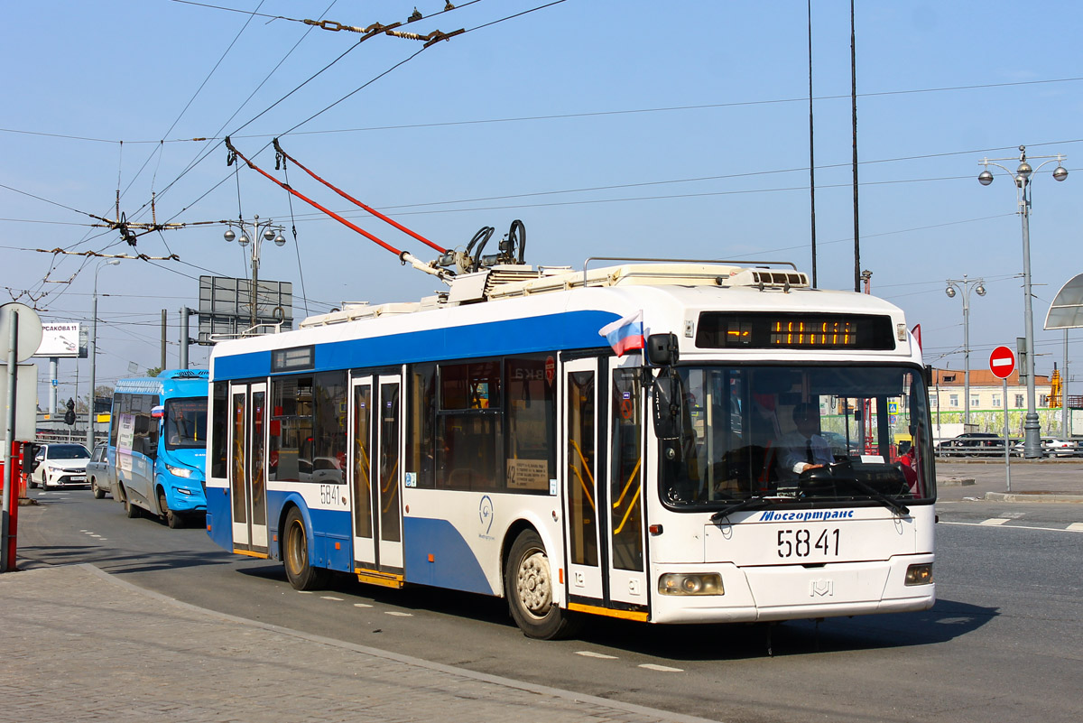 Moskva, BKM 321 № 5841