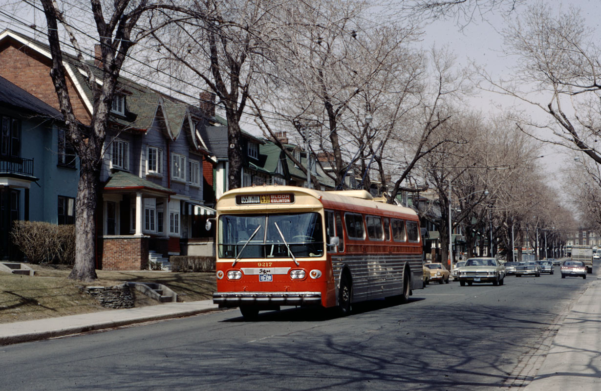 Торонто, Flyer E700A № 9217