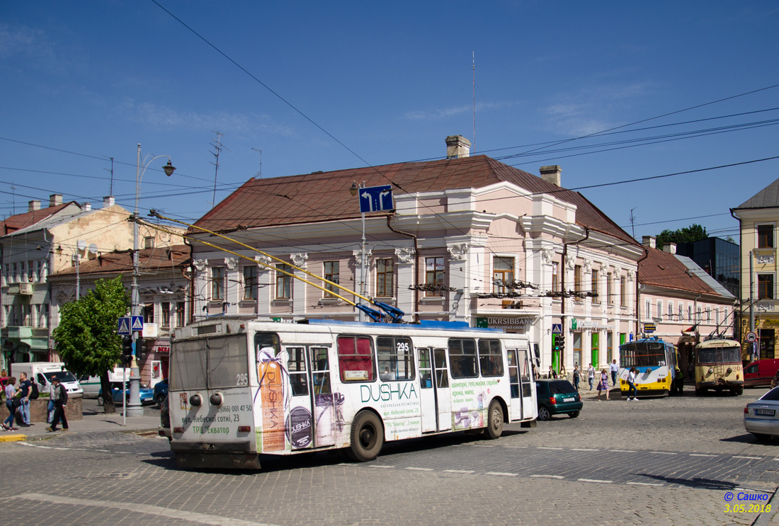 Черновцы, Škoda 14Tr89/6 № 295