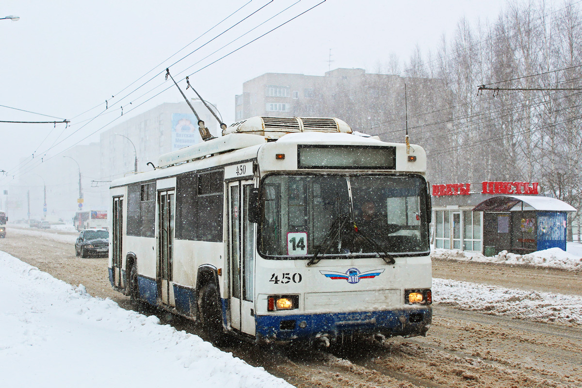 Киров, БТЗ-52764Р № 450