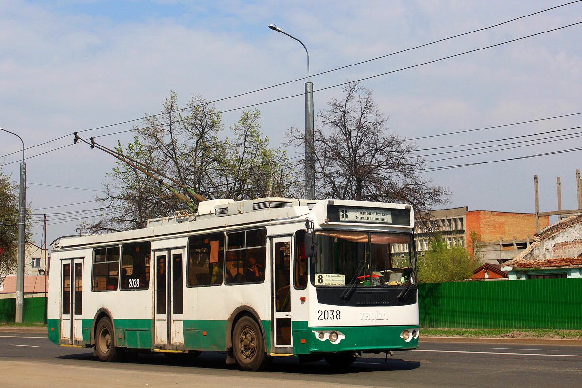 Penza, ZiU-682G-016.02 # 2038