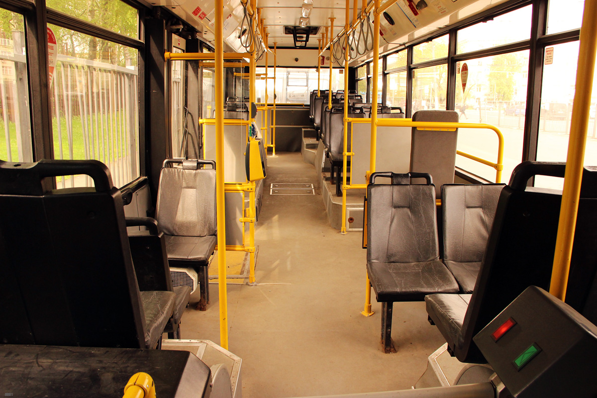 Москва, СВАРЗ-МАЗ-6235.00 № 8881