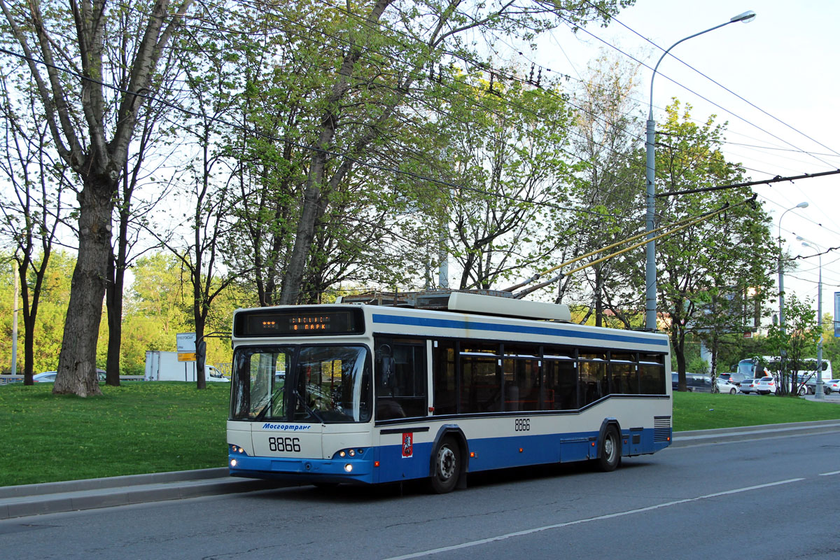 Москва, СВАРЗ-МАЗ-6235.00 № 8866