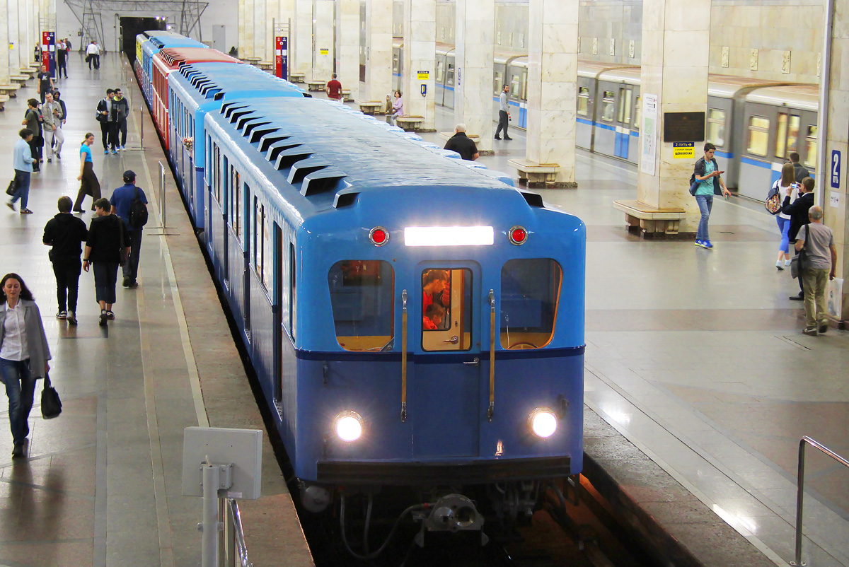 Москва, Г № 530; Москва — Выставка подвижного состава к 83-летию Московского метрополитена 15 — 20 мая 2018