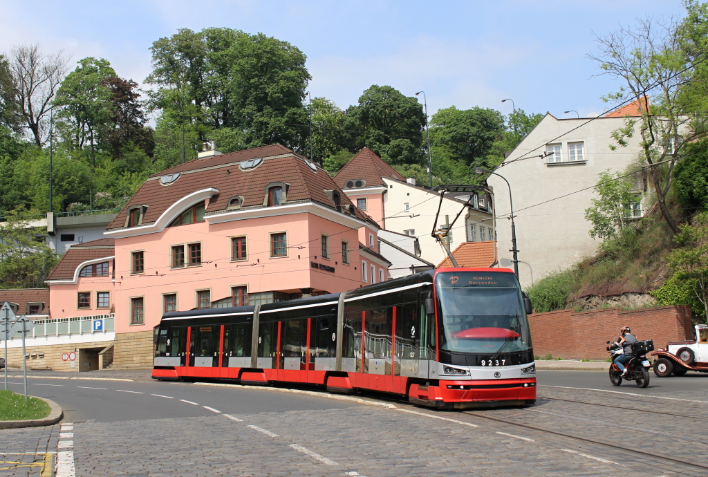 Прага, Škoda 15T3 ForCity Alfa Praha № 9237