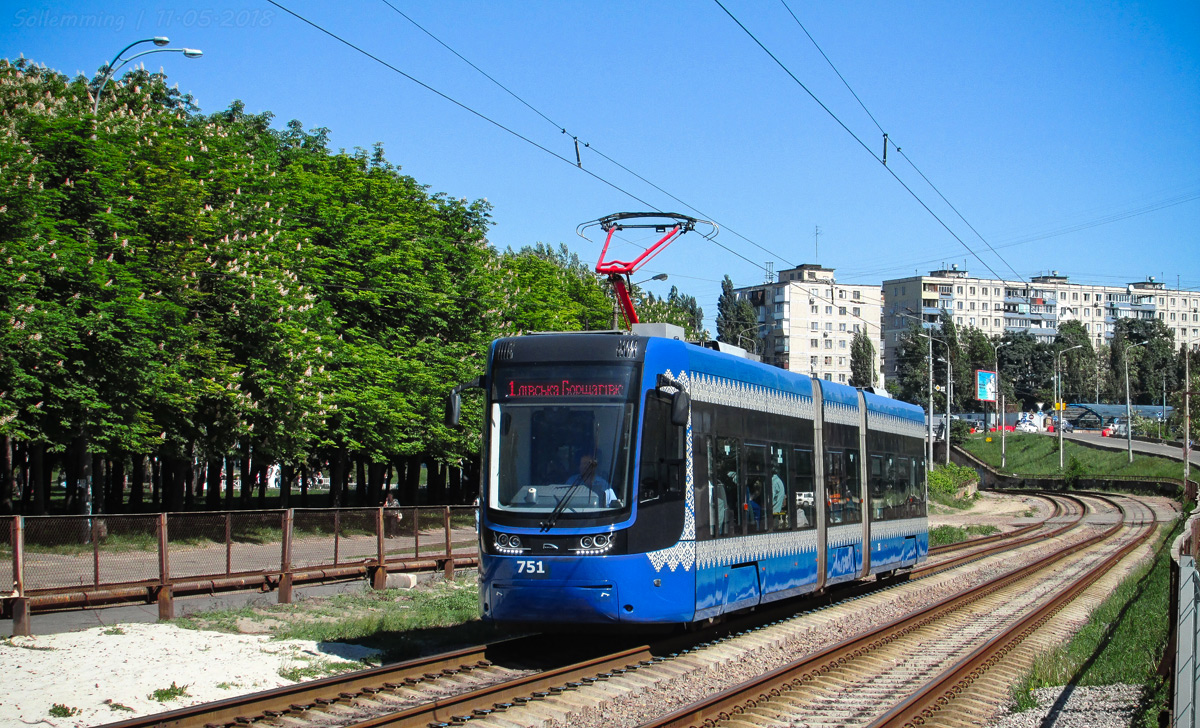 Kijev, PESA 71-414K (Fokstrot) Br. 751