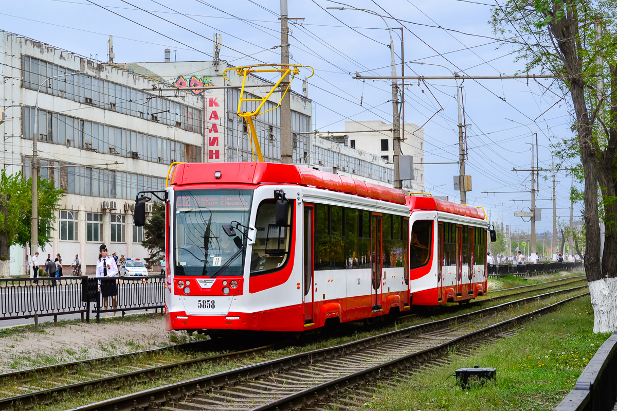 Волгоград, 71-623-03 № 5858