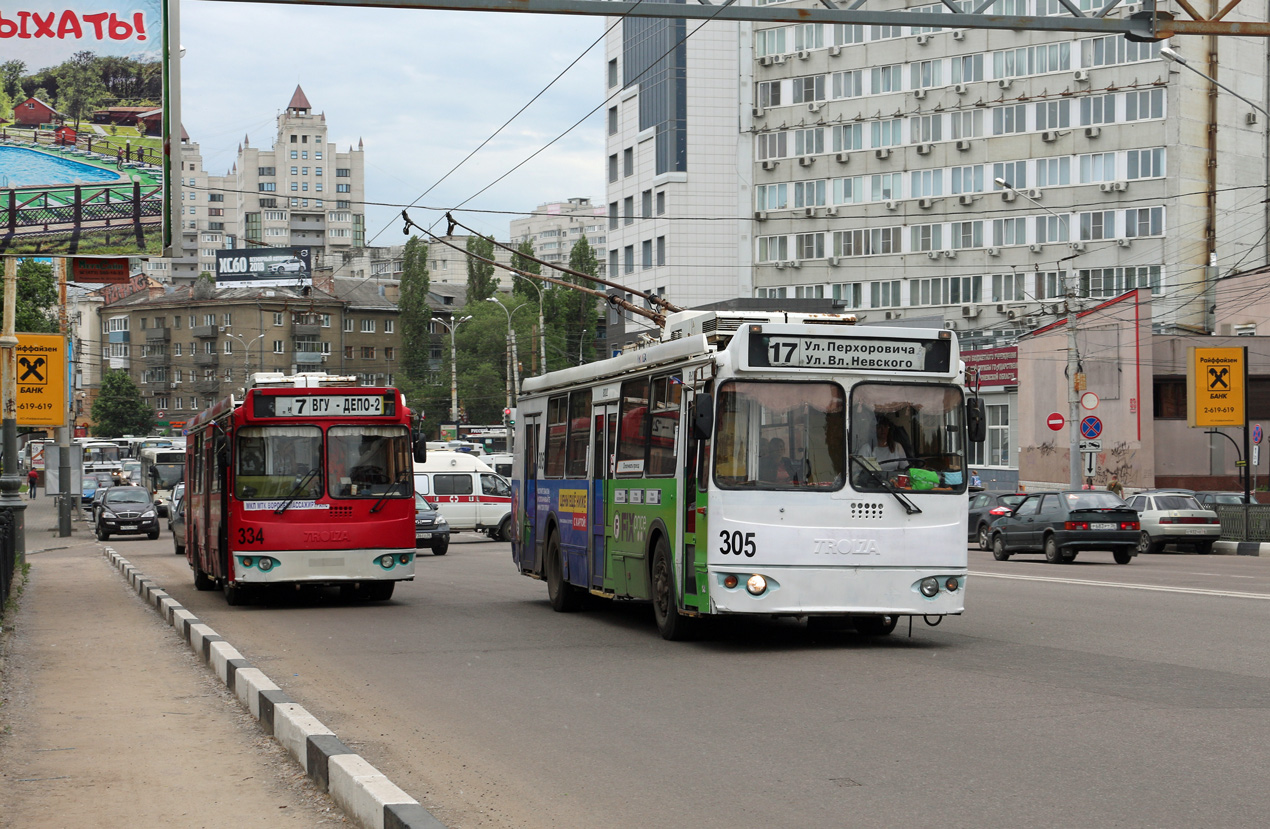 Воронеж, ЗиУ-682Г-016.02 № 305; Воронеж, ЗиУ-682Г-016.04 № 334 Воронеж, ЗиУ-682Г-016.02 № 305; Воронеж, ЗиУ-682Г-016.04 № 334
