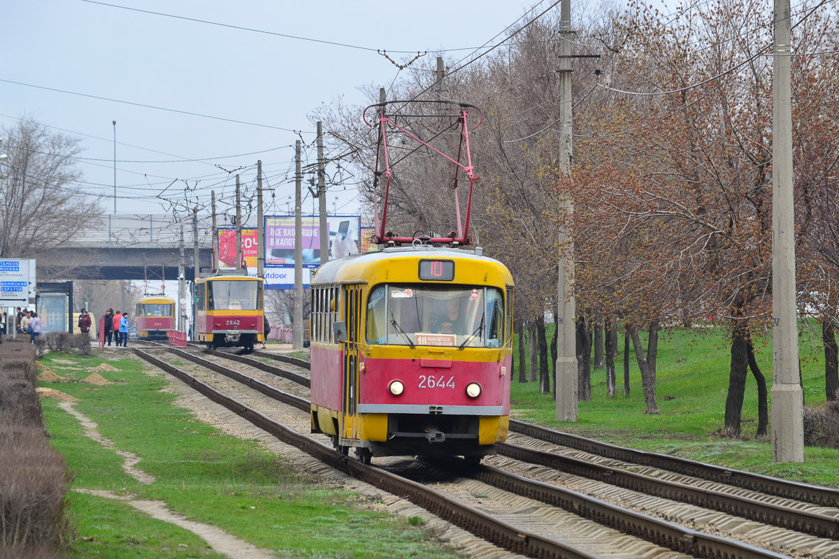 Волгоград, Tatra T3SU (двухдверная) № 2644; Волгоград, Tatra T6B5SU № 2842