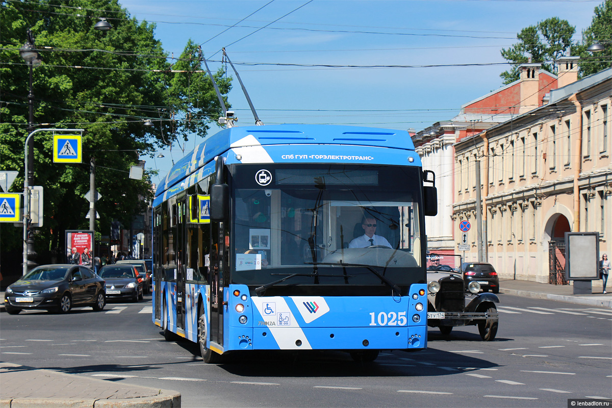 Санкт-Петербург, Тролза-5265.08 «Мегаполис» № 1025; Санкт-Петербург — IV парад ретротранспорта к 315-летию Санкт-Петербурга