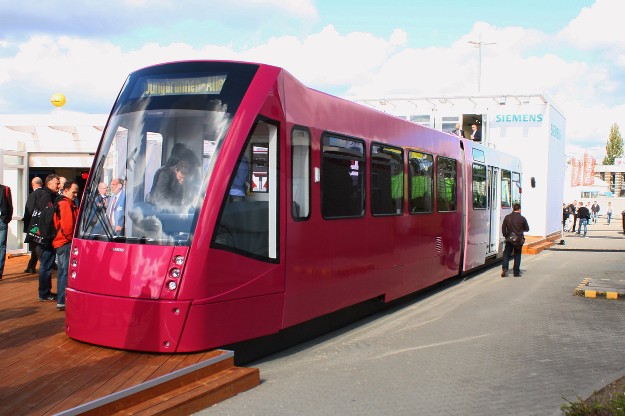 Эссен – Мюльхайм-ан-дер-Рур, Duewag M6C-NF № 280; Берлин — InnoTrans 2012