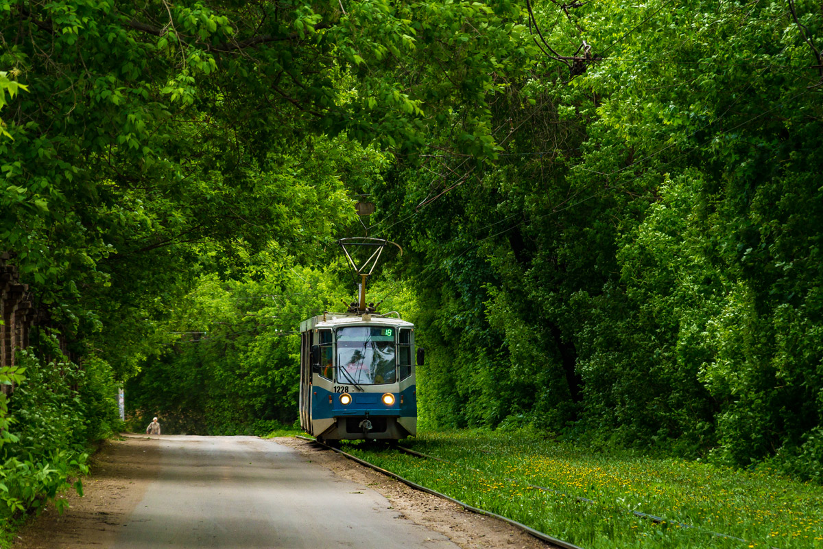 Нижний Новгород, 71-608КМ № 1228