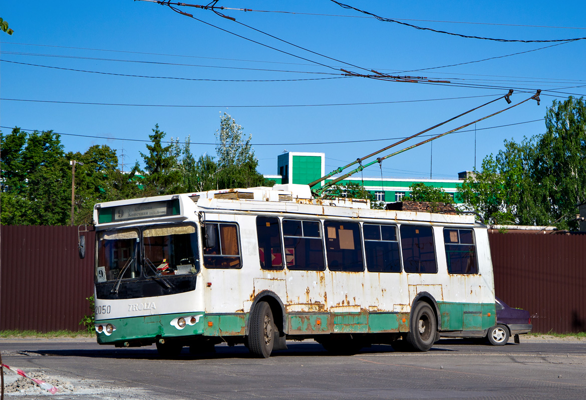 Пенза, ЗиУ-682Г-016.02 № 2050
