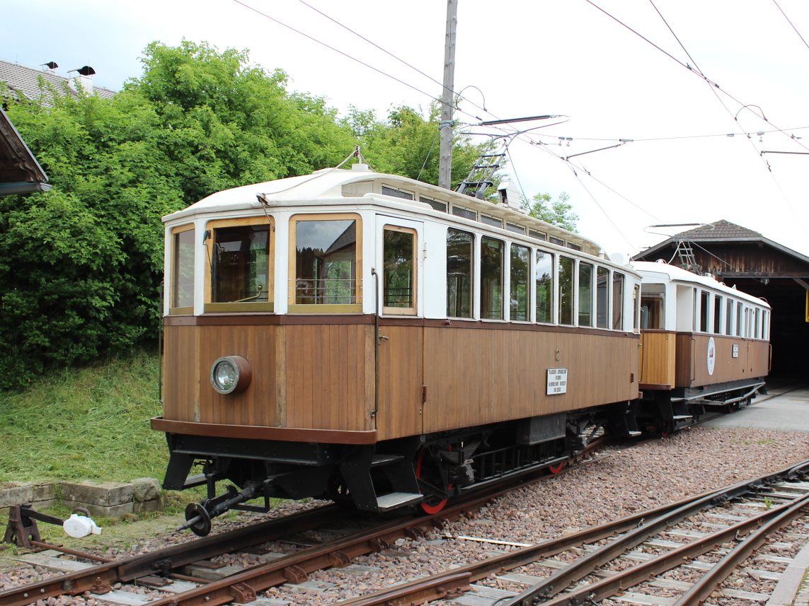 Bolzano, Graz 2-axle motor car Nr 12 Bolzano, Graz 2-axle motor car Nr 12