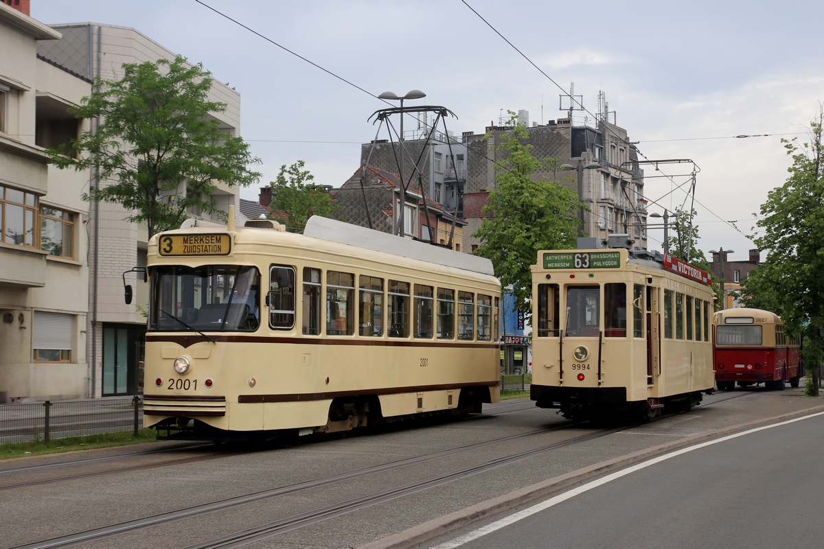 Anvers, BN PCC Antwerpen N°. 2001; Anvers, SNCV Standard wooden motor car N°. 9994