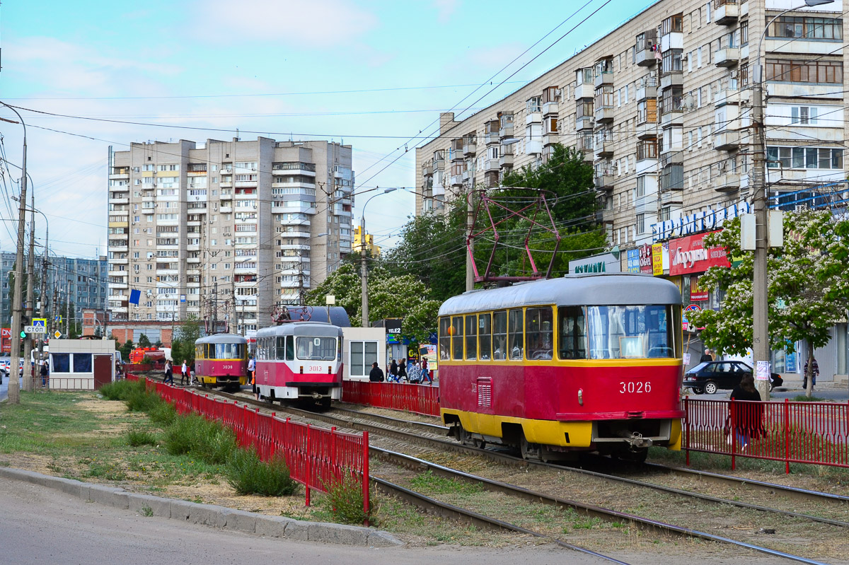 Волгоград, Tatra T3SU (двухдверная) № 3038; Волгоград, Tatra T3SU мод. ВЗСМ № 3013; Волгоград, Tatra T3SU (двухдверная) № 3026