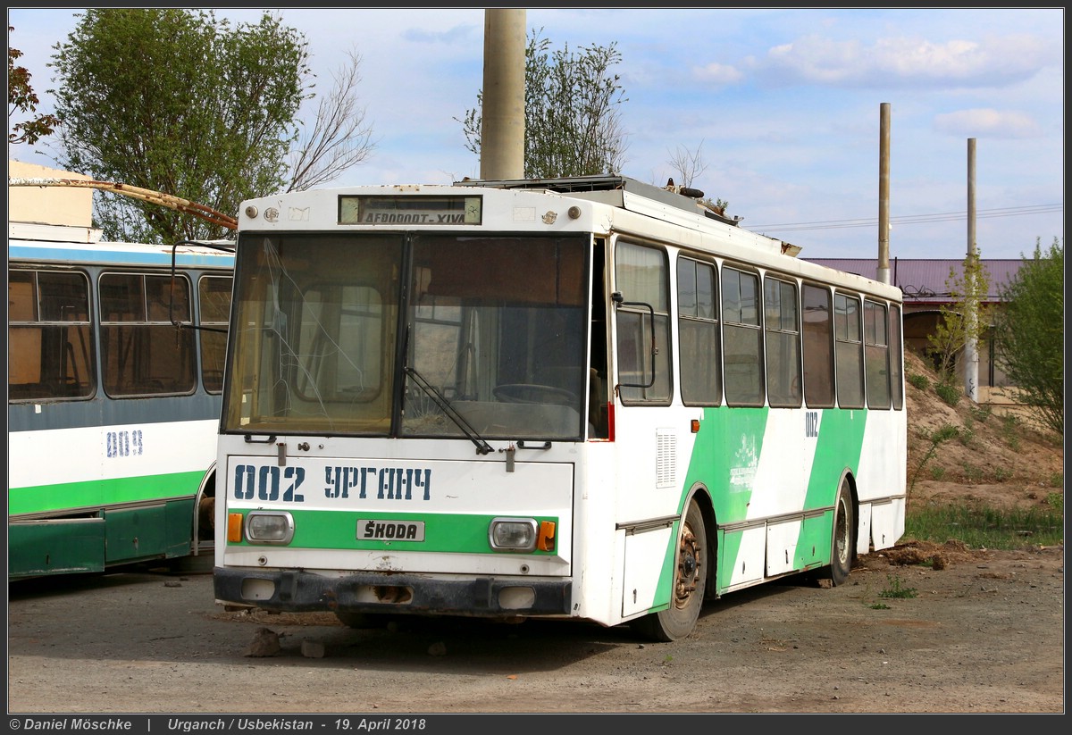 Urgench, Škoda 14Tr13/6 № 002