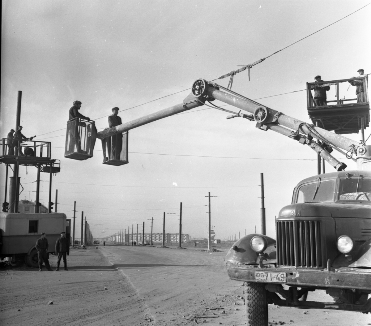 Омск — Исторические фотографии; Омск — Конечные станции и разворотные кольца; Омск — Троллейбусные линии — Правый Берег Иртыша