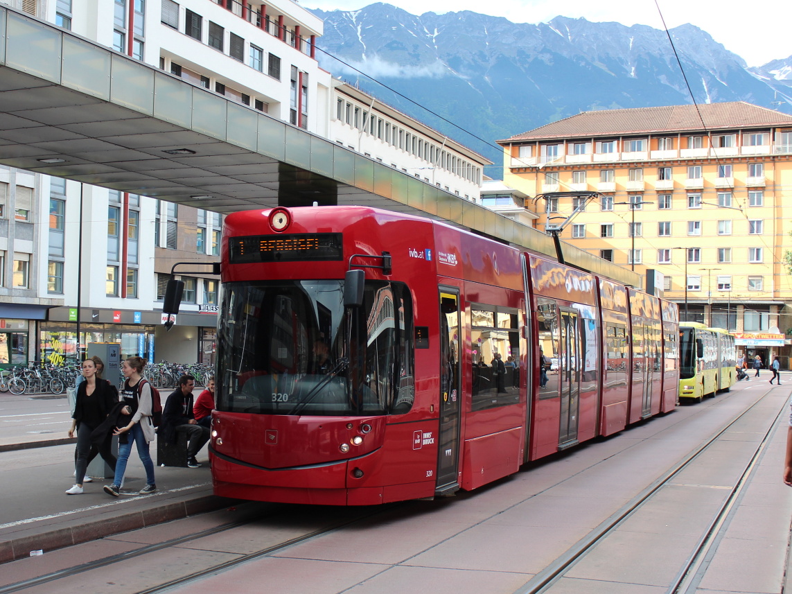 Инсбрук, Bombardier Flexity Outlook № 320