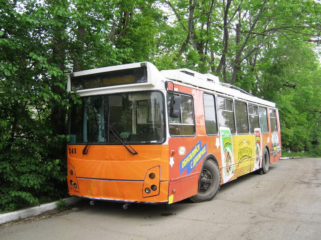 Владивосток, ЗиУ-682Г-016.02 № 241