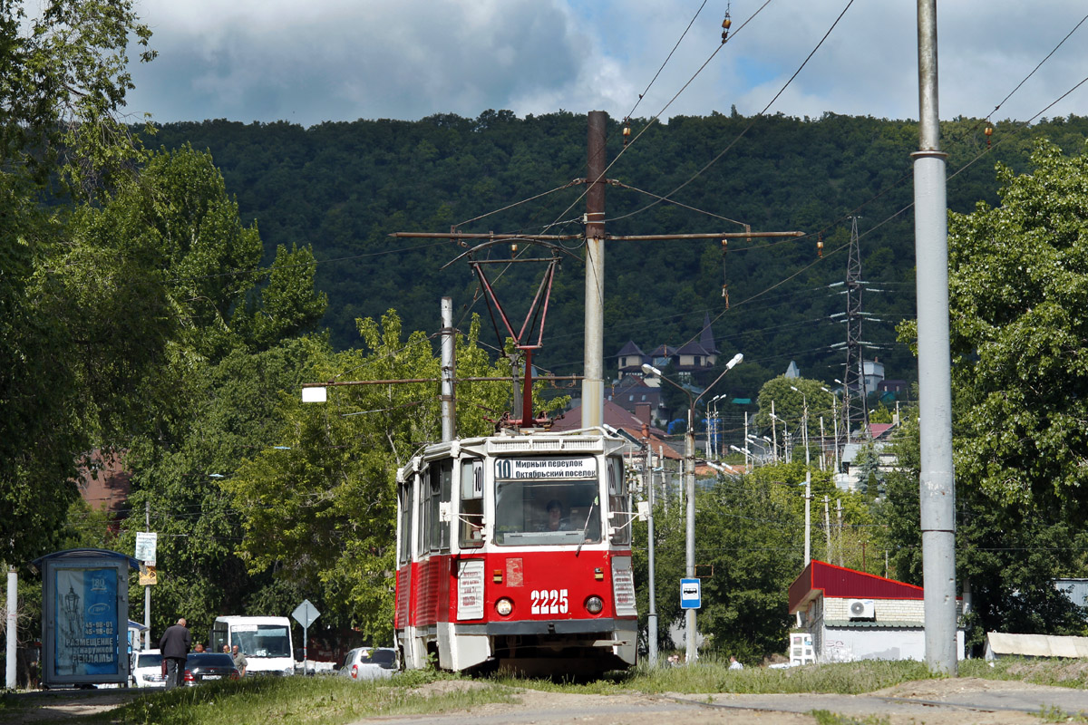 Саратов, 71-605 (КТМ-5М3) № 2225
