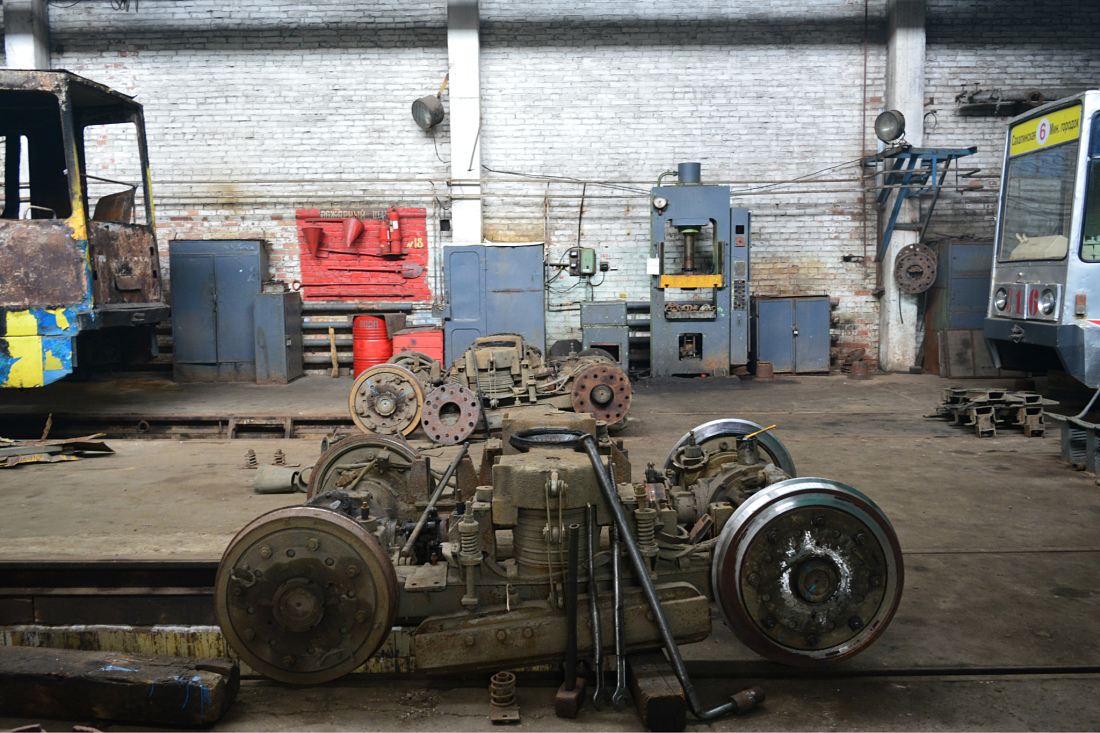 Vladivostok, 71-605A # 281; Vladivostok — Trams' Maintenance and Parts