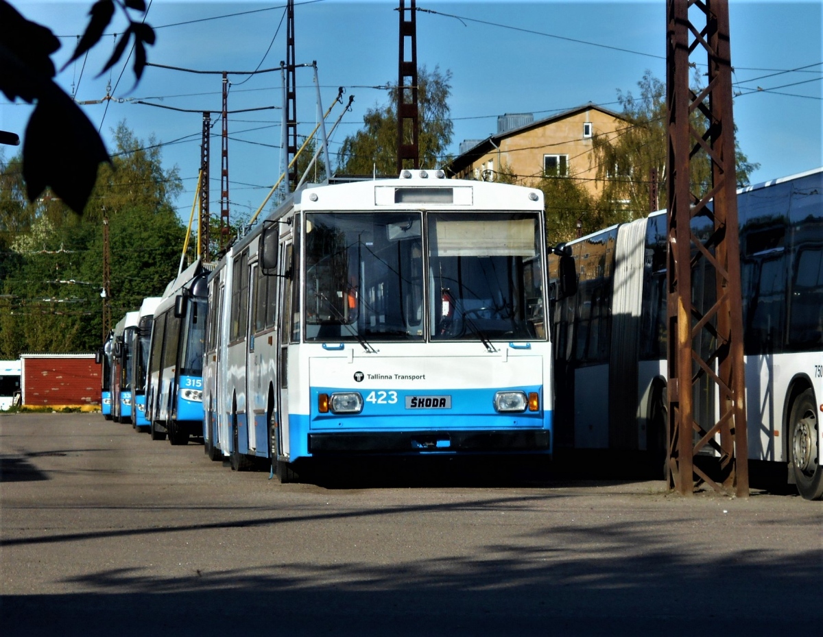 Таллин, Škoda 15Tr02/6 № 423 Таллин, Škoda 15Tr02/6 № 423