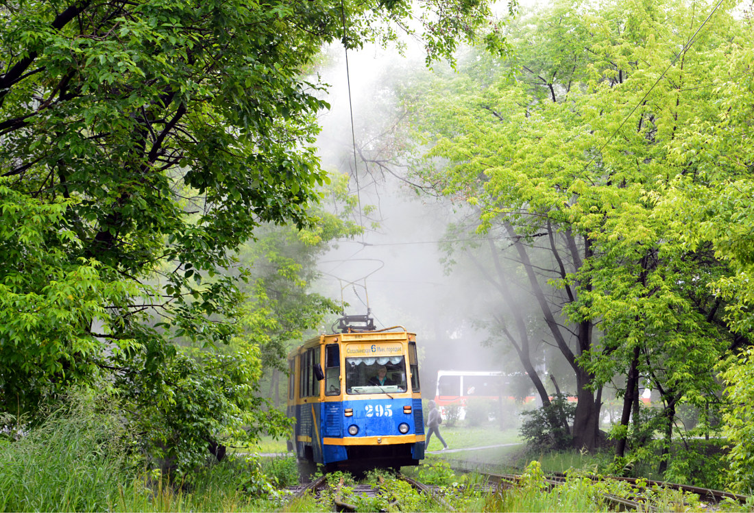 Владивосток, 71-605 (КТМ-5М3) № 295