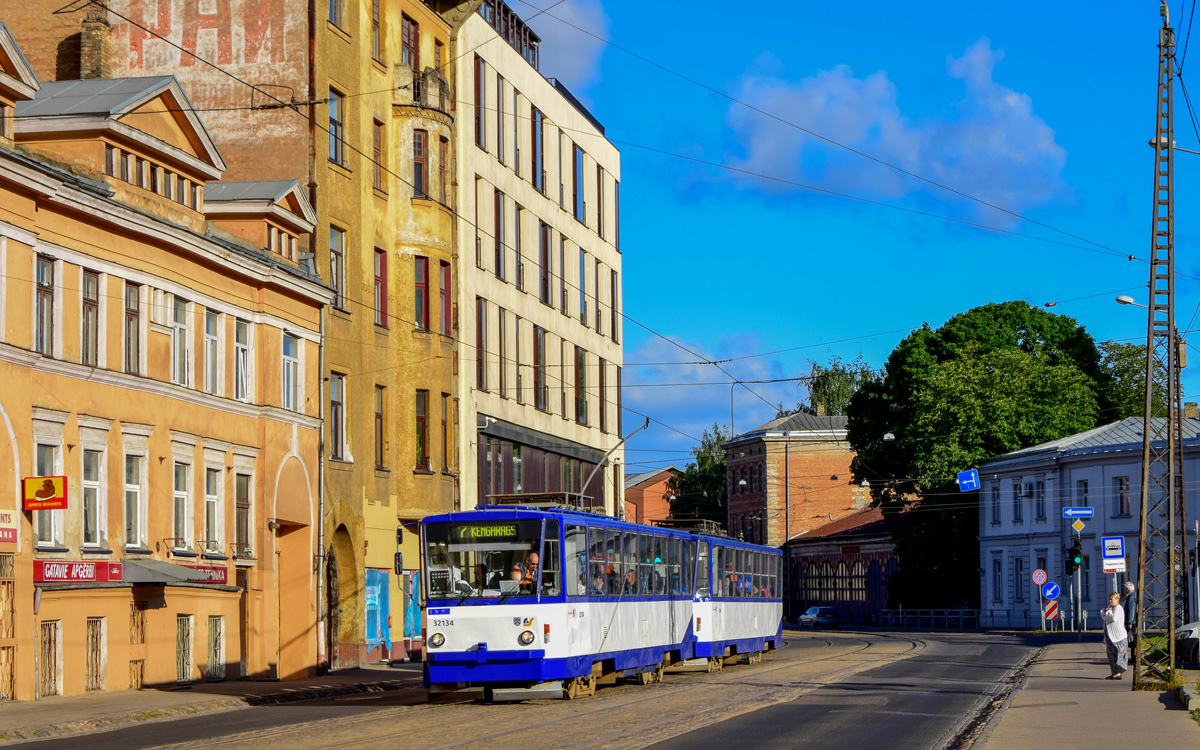 Рига, Tatra T6B5SU № 32134