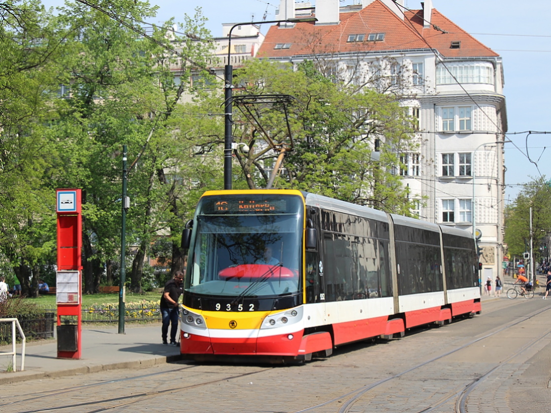 Прага, Škoda 15T4 ForCity Alfa Praha № 9352
